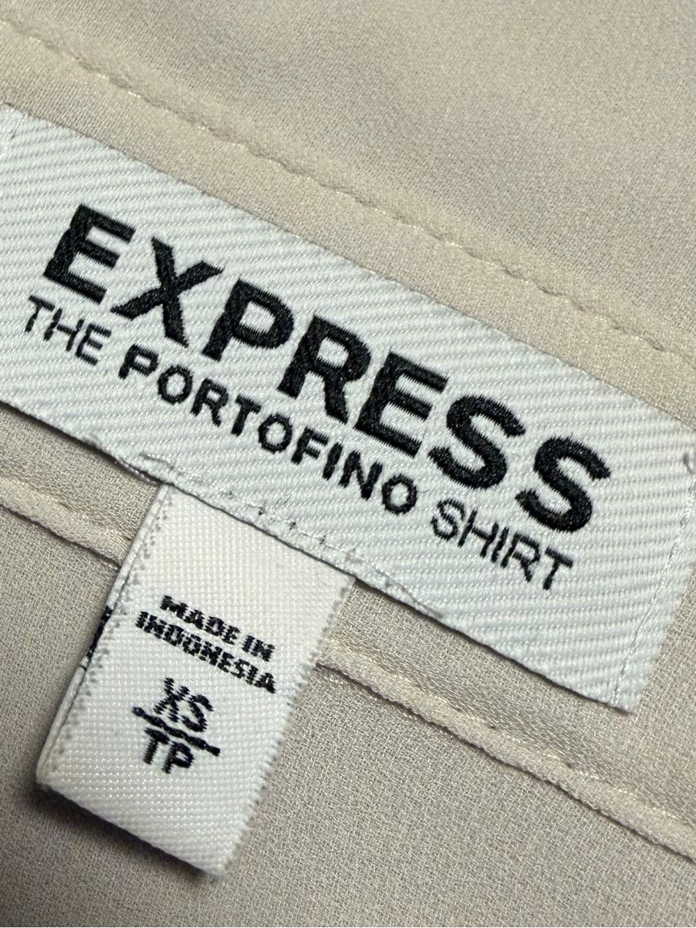 Express Tan Portofino Button-Front V-Neck Blouse - Picture 4 of 5